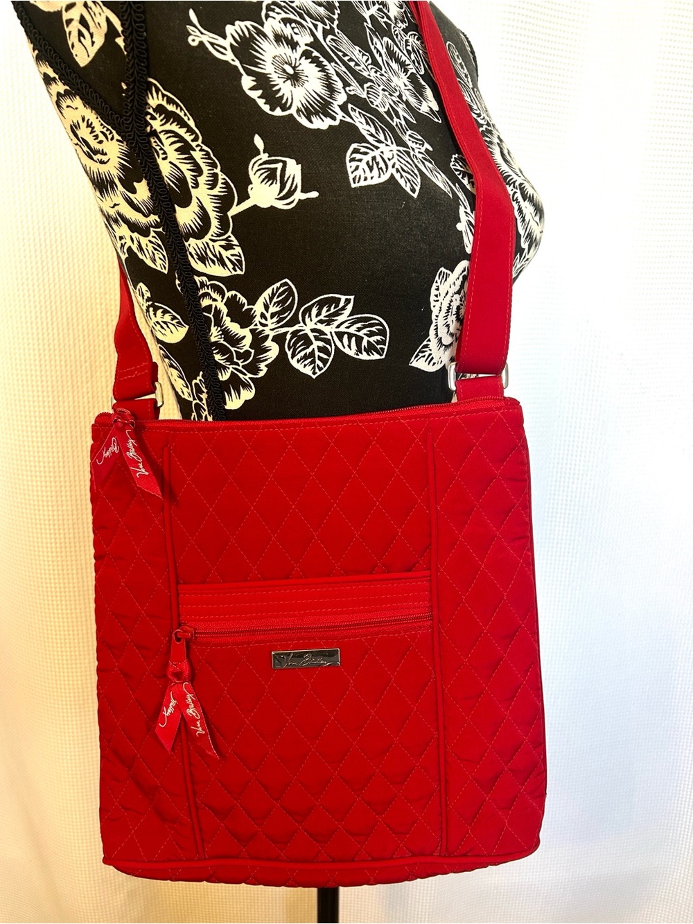 NEW Vera Bradley Tango Red Hipster Crossbody Bag Quilted Tote Purse - Picture 4 of 15